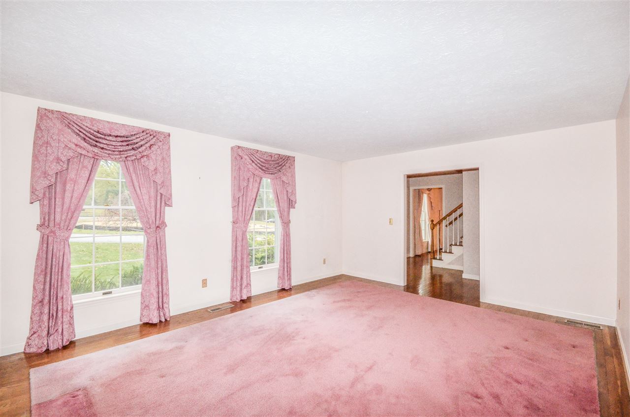 70 Ridge Road Manchester, NH 03104 - Photo 6 of 20