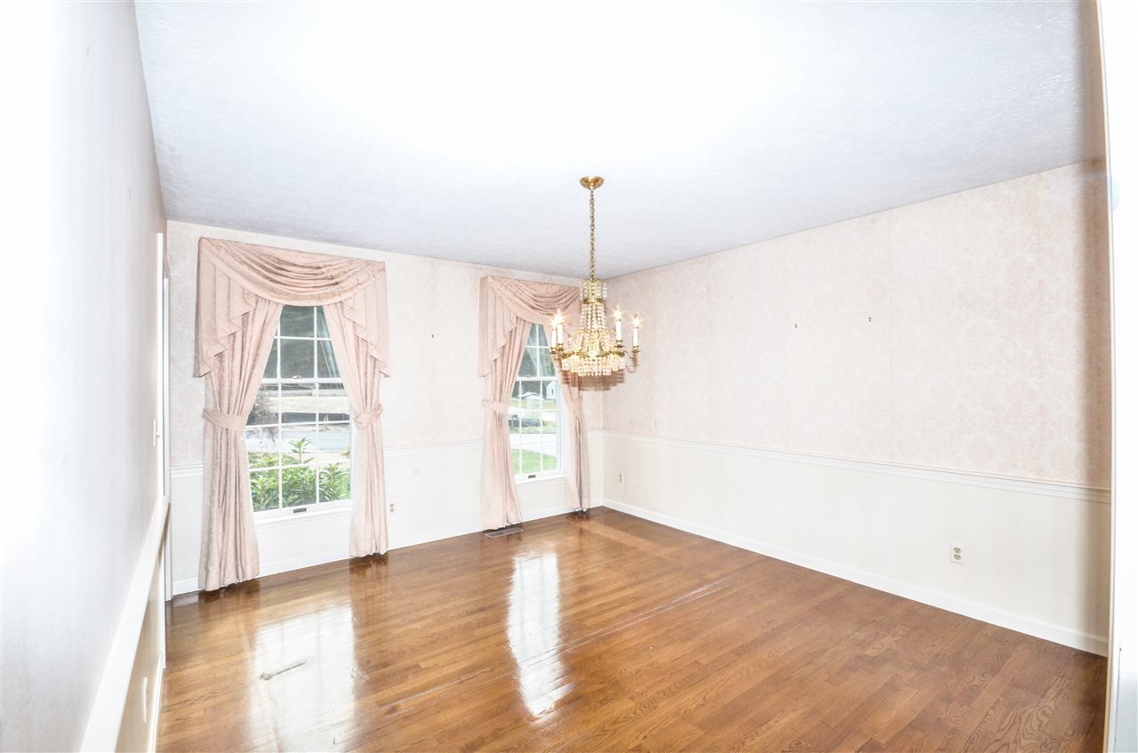 70 Ridge Road Manchester, NH 03104 - Photo 8 of 20