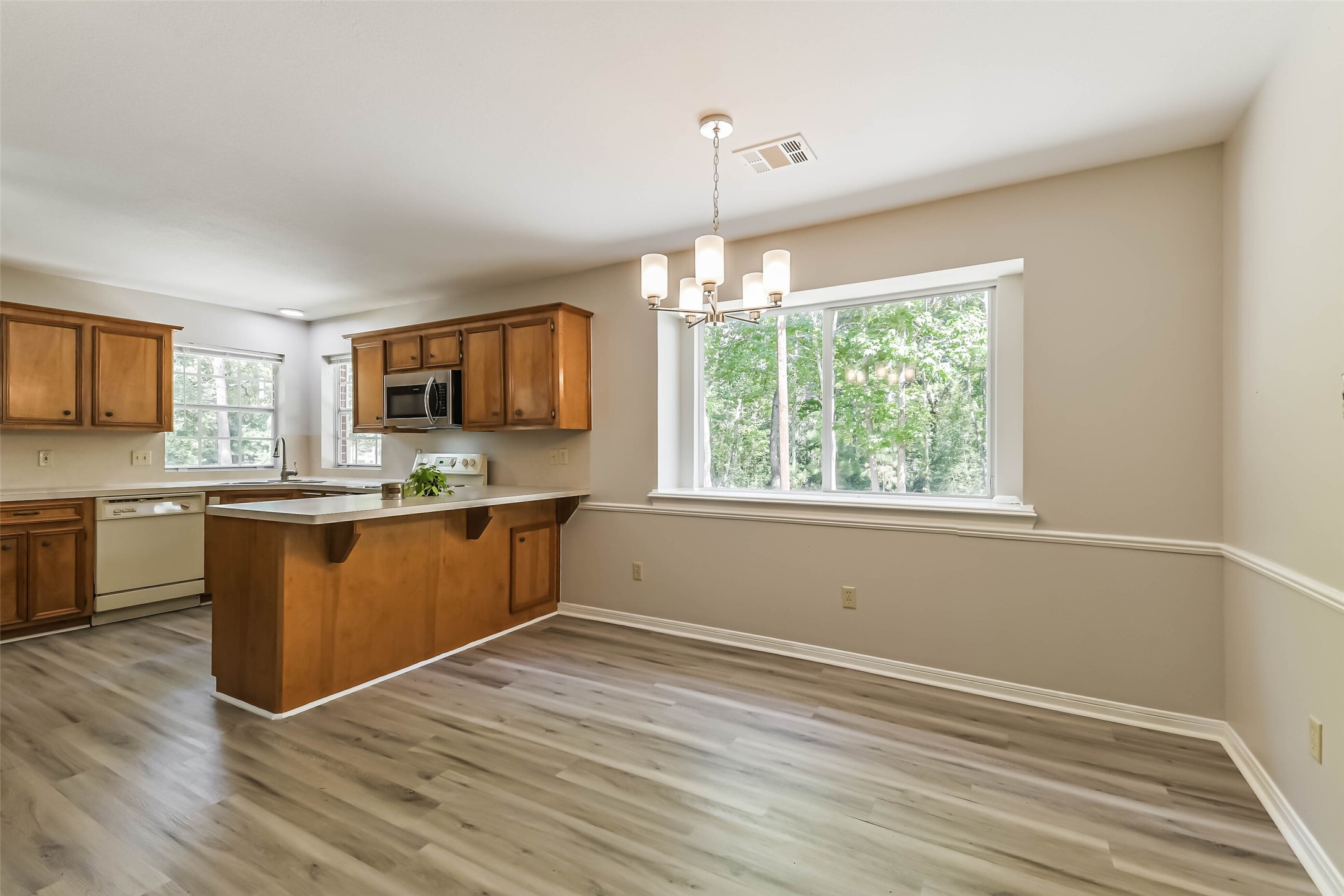 20211 Sienna Ridge Lane Magnolia, TX 77355 - Photo 11 of 43 Gallery Image 11