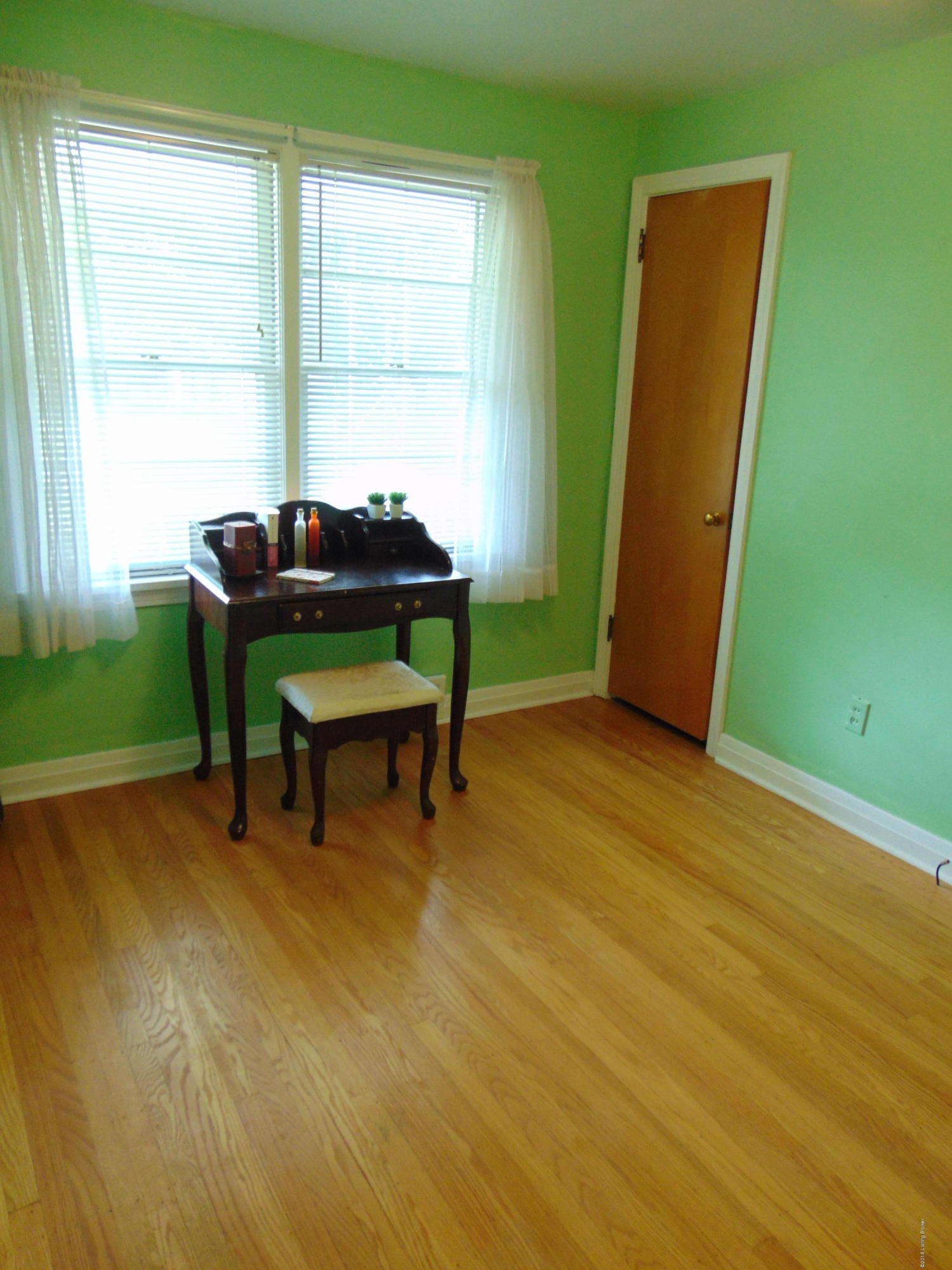4405 Leeds Road Louisville, KY 40216 - Photo 23 of 58 Bedroom #2