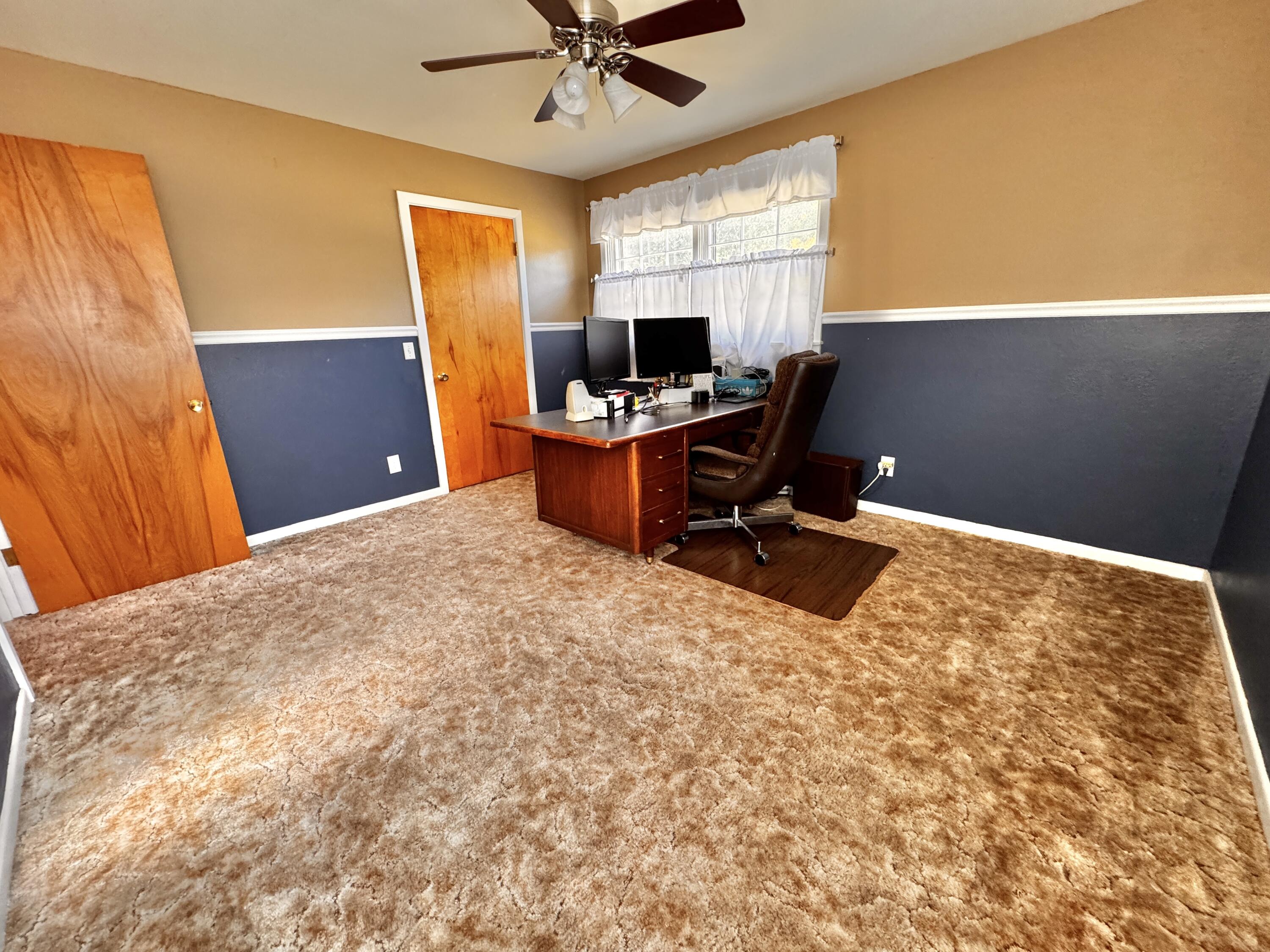 1403 Amarillo Plainview, TX 79072 - Photo 37 of 48 a workspace with furniture