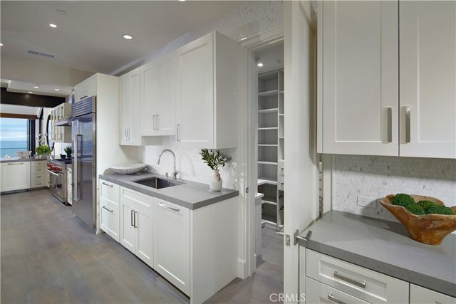 $29,950,000 | 33 Bay Drive, Laguna Beach, CA 92651