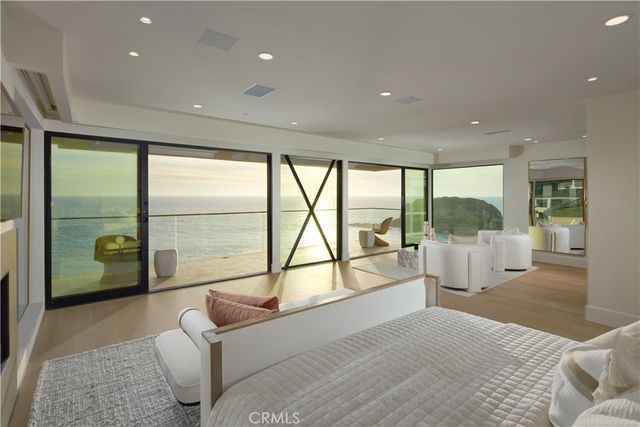 $29,950,000 | 33 Bay Drive, Laguna Beach, CA 92651
