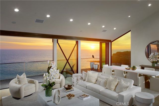 $29,950,000 | 33 Bay Drive, Laguna Beach, CA 92651