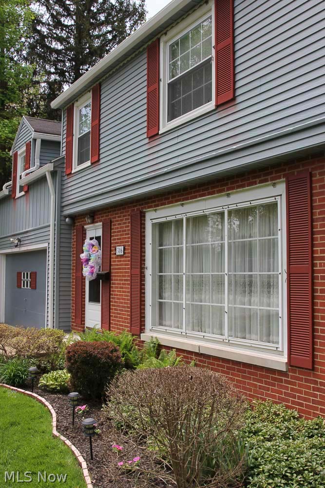 316 Sand Run Road Akron, OH 44313 - Photo 2 of 13