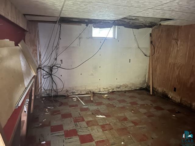 4365 East County Rd B Superior, WI 54880 - Photo 13 of 18