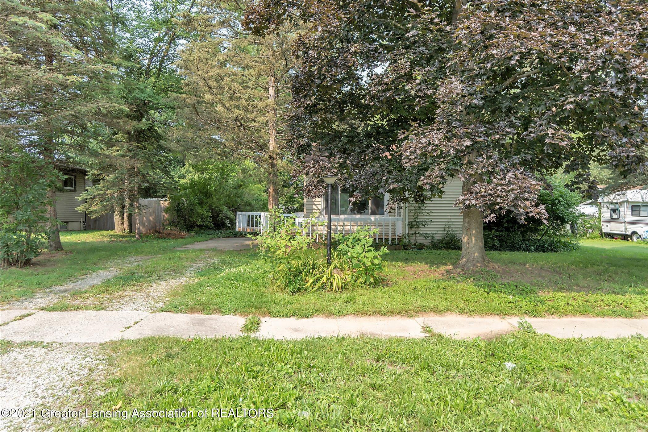 6532 Sommerset Road Lansing, MI 48911 - Photo 37 of 37 37-6532-Sommerset-Rd-WindowStill-Real-Es