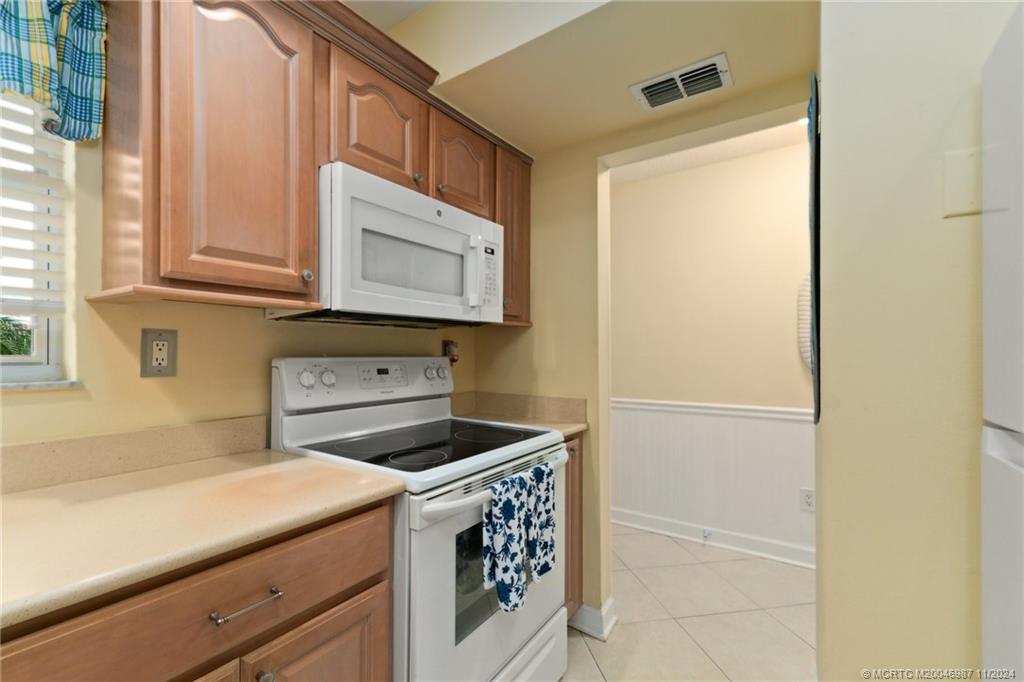 1979 Southwest Palm City Road, Unit A Stuart, FL 34994 - Photo 10 of 45 Gallery Image 10