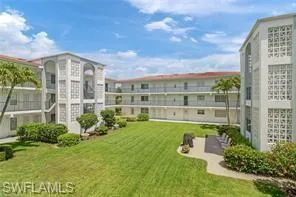 $3,500 | 5 High Point Circle West, Unit 211, Naples, FL 34103