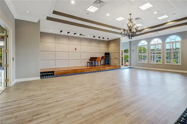 $3,500 | 5 High Point Circle West, Unit 211, Naples, FL 34103