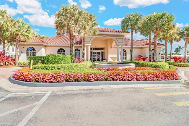 $4,500 | 5 High Point Circle West, Unit 211, Naples, FL 34103