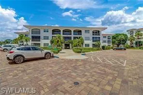 $3,500 | 5 High Point Circle West, Unit 211, Naples, FL 34103