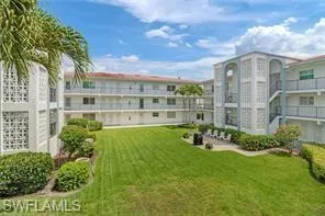 $3,500 | 5 High Point Circle West, Unit 211, Naples, FL 34103