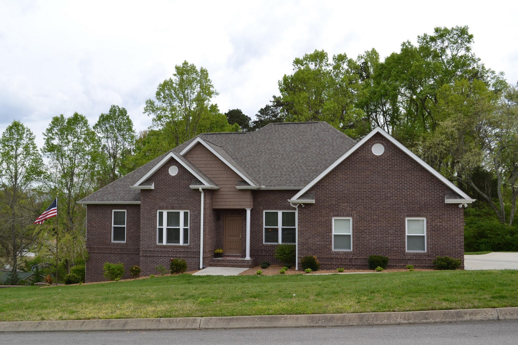 1316 Collier Ridge Lane Powell, TN 37849 - Photo 1 of 16 Gallery Image 1