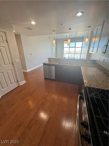 $2,250 | 150 South Las Vegas Boulevard, Unit 2103, Las Vegas, NV 89101