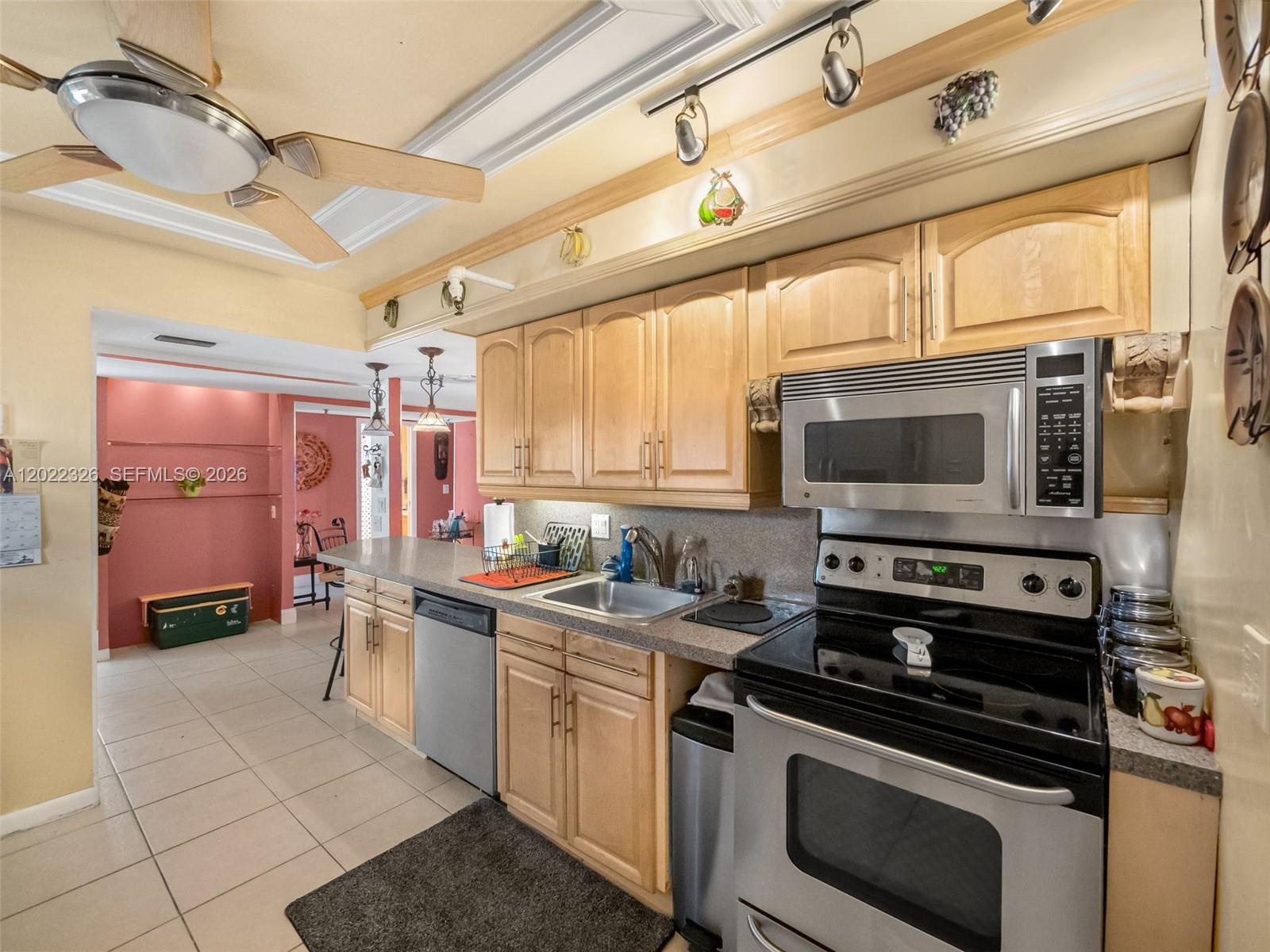 6400 Northwest 2nd Avenue, Unit 117 Boca Raton, FL 33487 - Photo 7 of 20