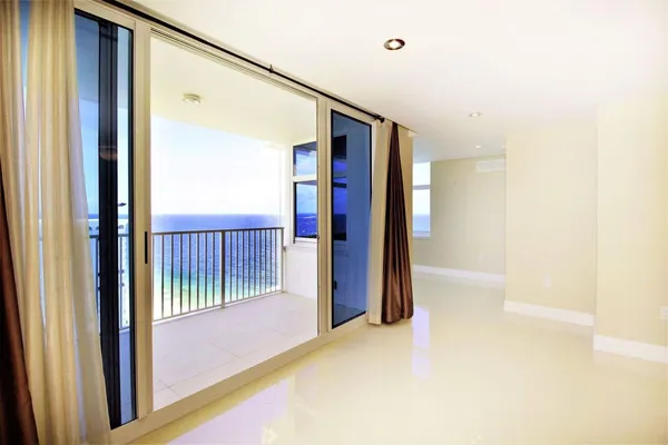 $4,195 | 1360 South Ocean Boulevard, Unit 2806, Pompano Beach, FL 33062