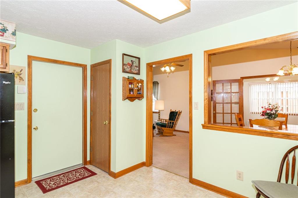 5711 Misty Ridge Circle Indianapolis, IN 46237 - Photo 17 of 30 Gallery Image 17