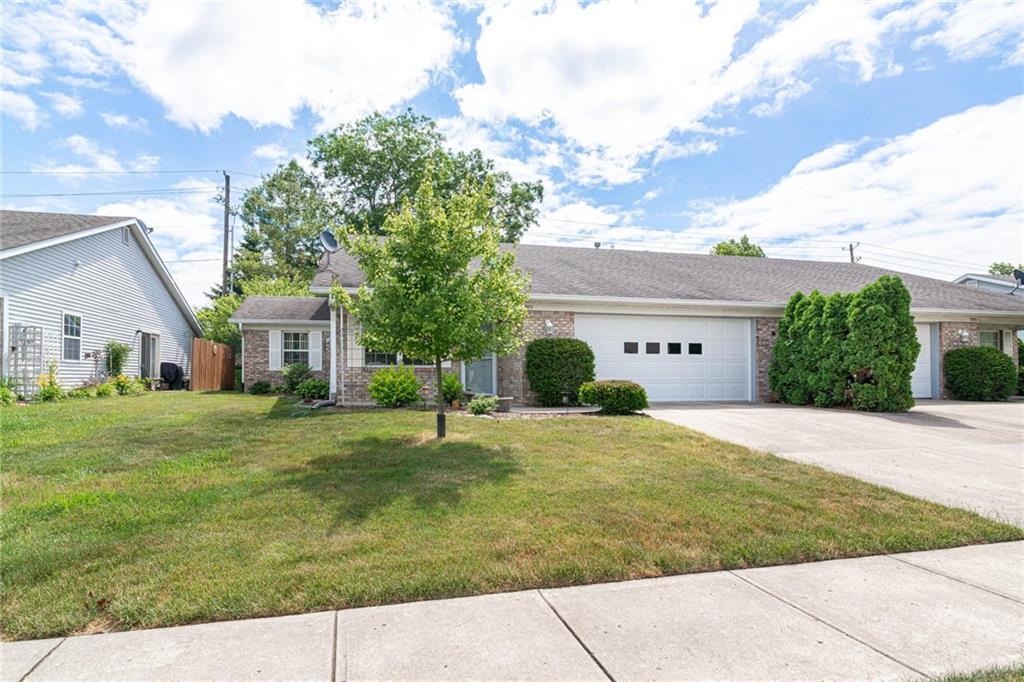 5711 Misty Ridge Circle Indianapolis, IN 46237 - Photo 3 of 30 Gallery Image 3