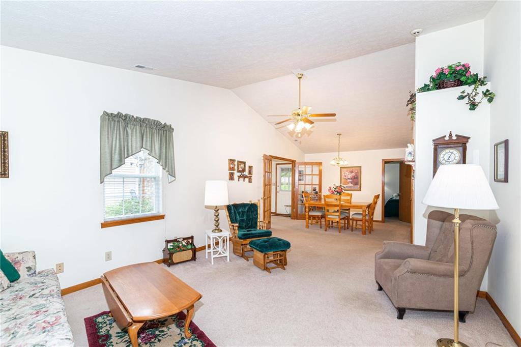 5711 Misty Ridge Circle Indianapolis, IN 46237 - Photo 4 of 30 Gallery Image 4