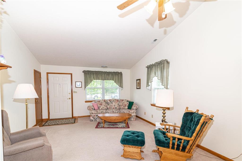 5711 Misty Ridge Circle Indianapolis, IN 46237 - Photo 6 of 30 Gallery Image 6
