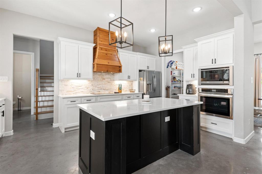856 Yowell Hill Road Whitewright, TX 75491 - Photo 10 of 39