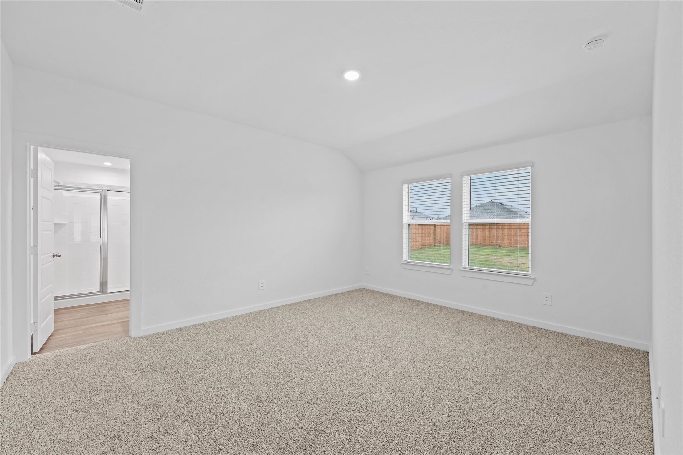 1115 Briscoe Court Rosharon, TX 77583 - Photo 9 of 16 an empty room with a window