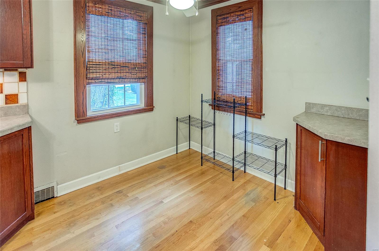 145 Orchard Drive Belleville, IL 62221 - Photo 15 of 60