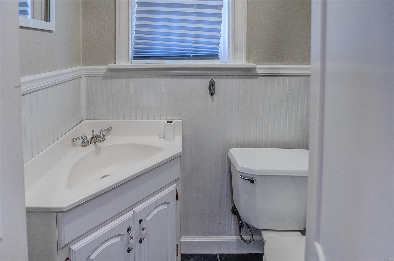 145 Orchard Drive Belleville, IL 62221 - Photo 4 of 60