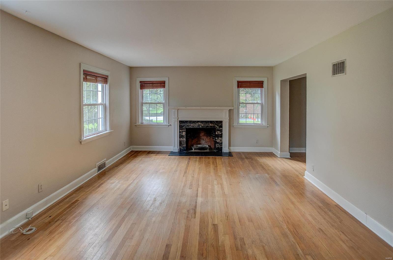 145 Orchard Drive Belleville, IL 62221 - Photo 5 of 60