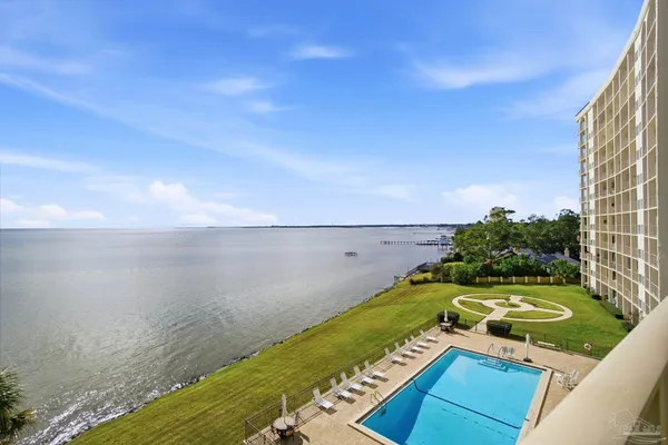 $319,500 | 615 Bayshore Drive, Unit 502, Pensacola, FL 32507