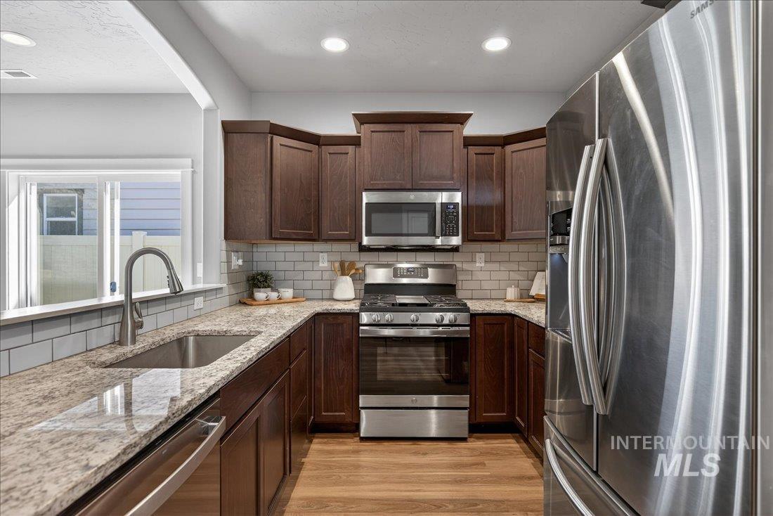 437 West Contender Drive Meridian, ID 83642 - Photo 10 of 26