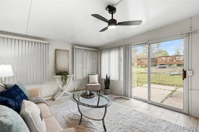 $239,900 | 4453 Remus Drive, Florissant, MO 63033