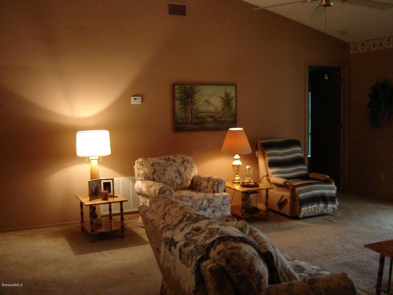 176 Crystal Lake Road Melbourne, FL 32901 - Photo 8 of 12 022