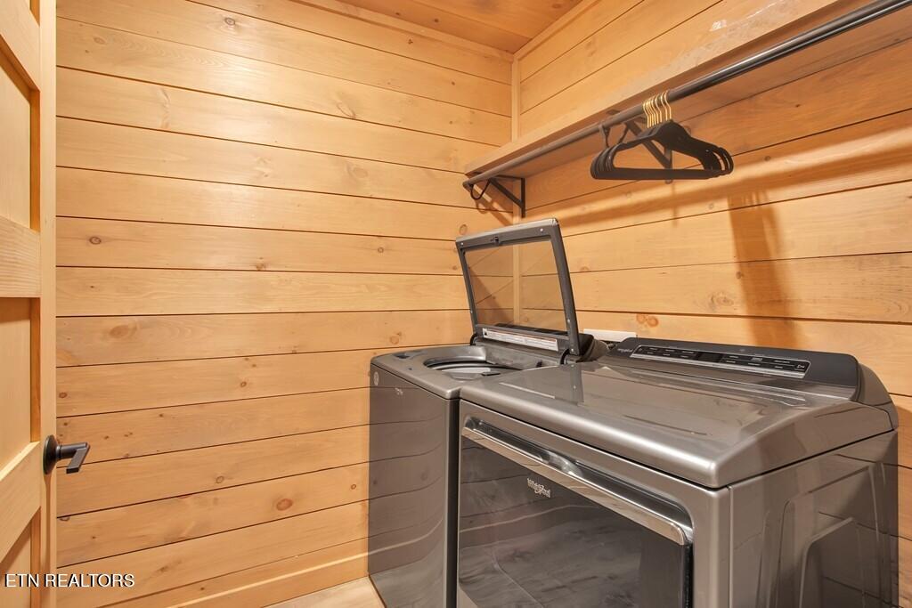 2665 Cloud View Drive Sevierville, TN 37862 - Photo 24 of 46 24