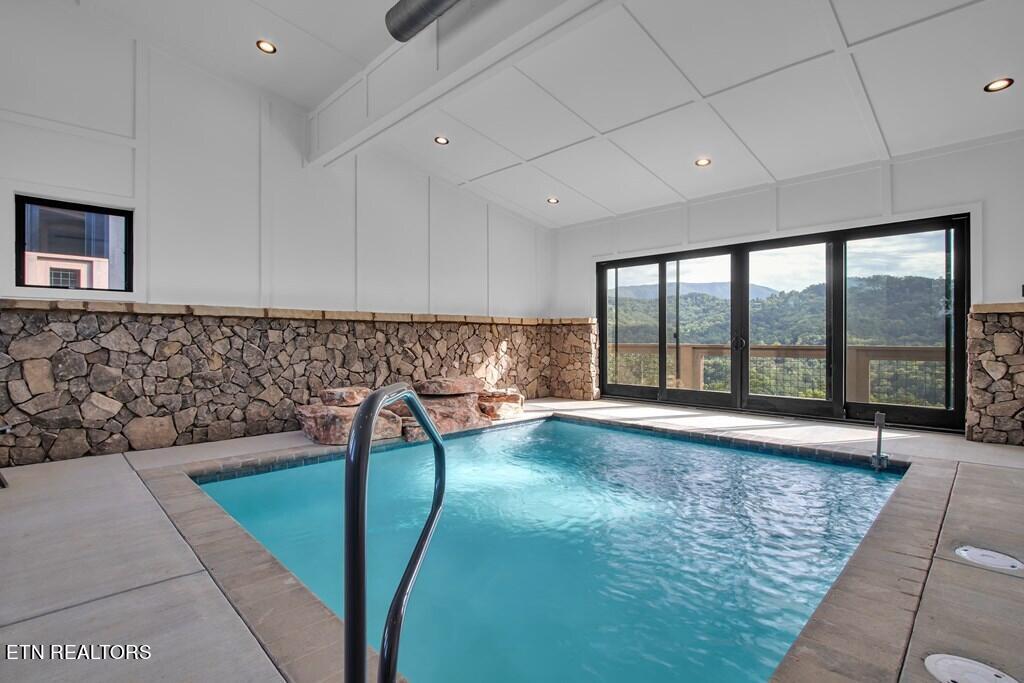 2665 Cloud View Drive Sevierville, TN 37862 - Photo 38 of 46 44