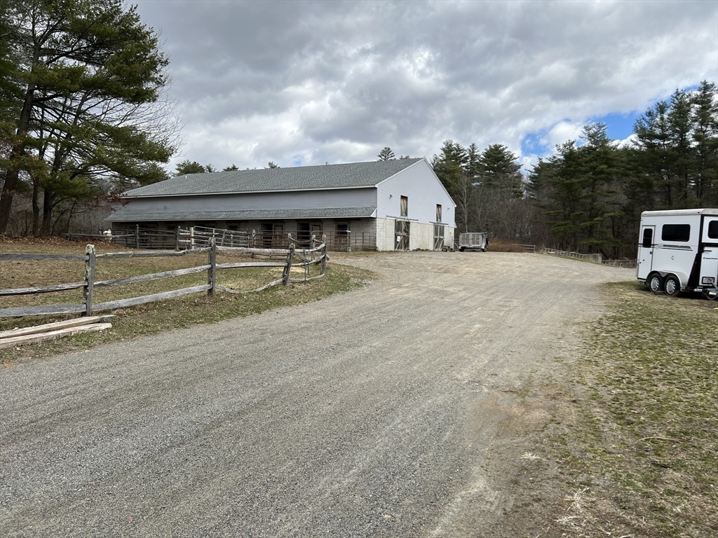 37 East Street Topsfield, MA 01983 - Photo 14 of 39