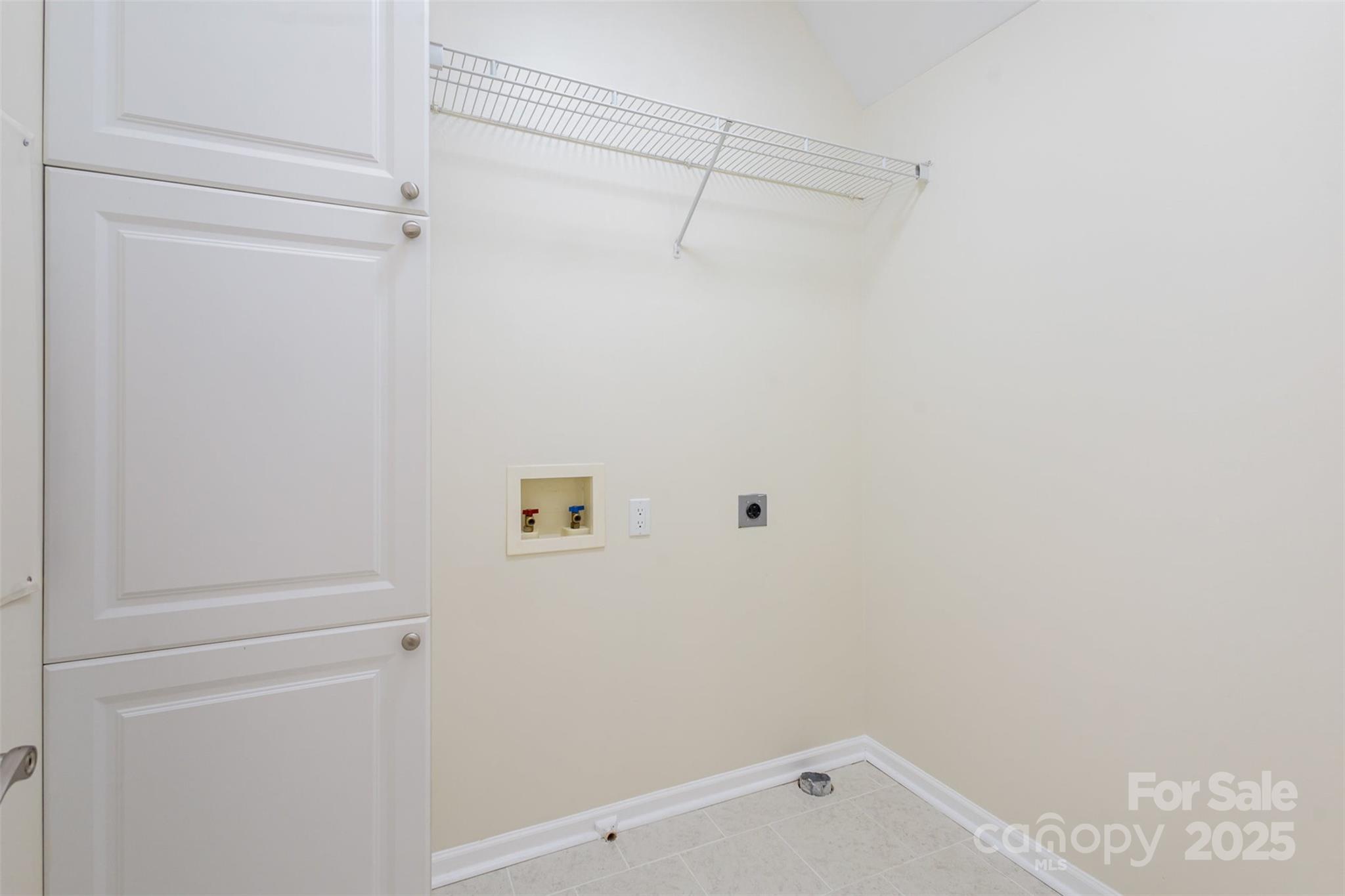 132 Elizabeth Hearth Road Mooresville, NC 28115 - Photo 33 of 40 a view of a small space