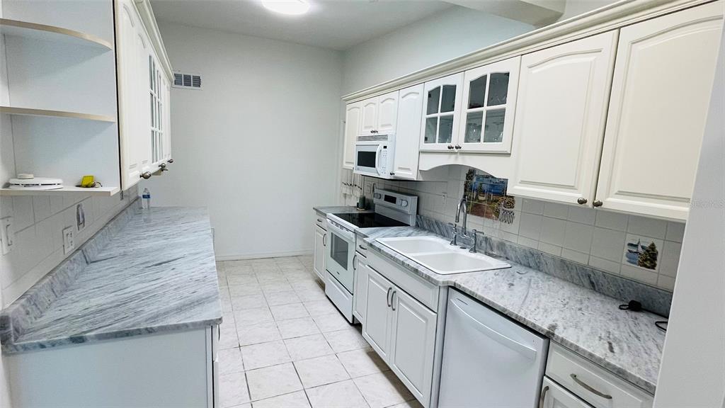 4159 Conway Boulevard Port Charlotte, FL 33952 - Photo 19 of 76