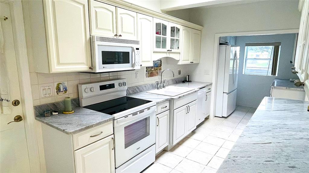 4159 Conway Boulevard Port Charlotte, FL 33952 - Photo 22 of 76