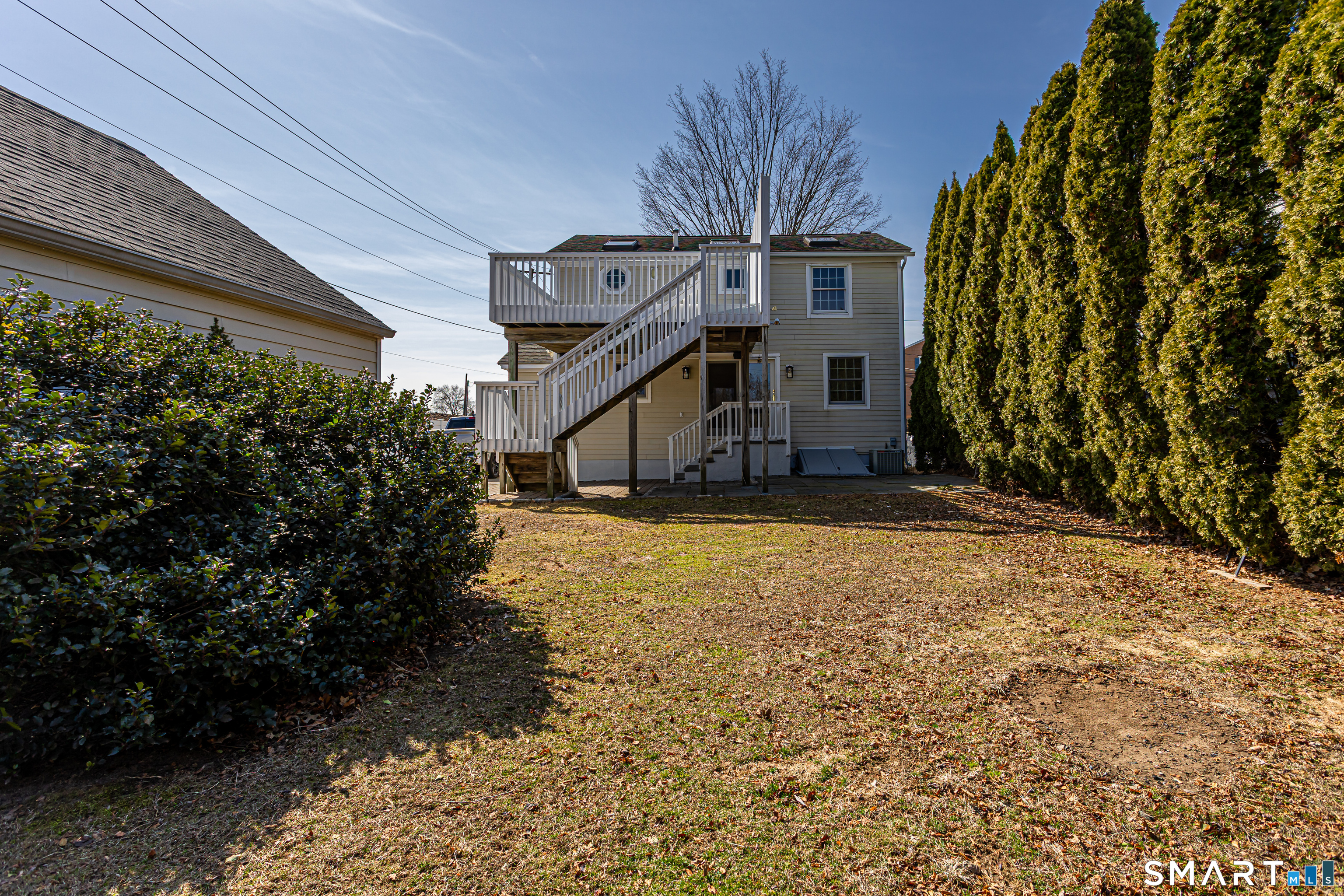 82 Rippowam Road Stamford, CT 06902 - Photo 5 of 18
