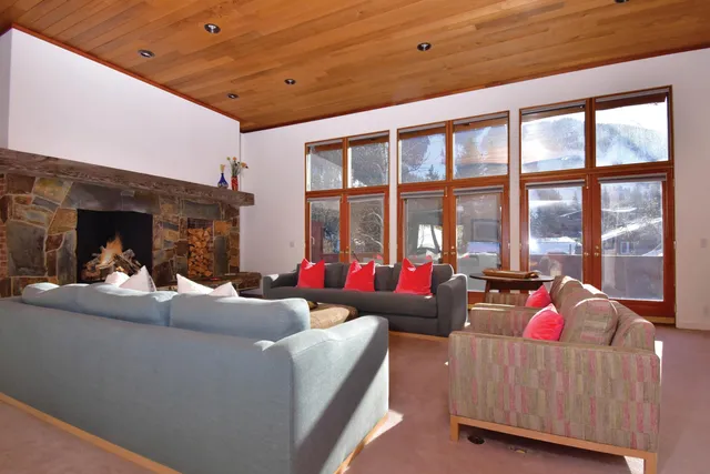 $2,395,000 | 304 Georginia Road, Unit B, Ketchum, ID 83340