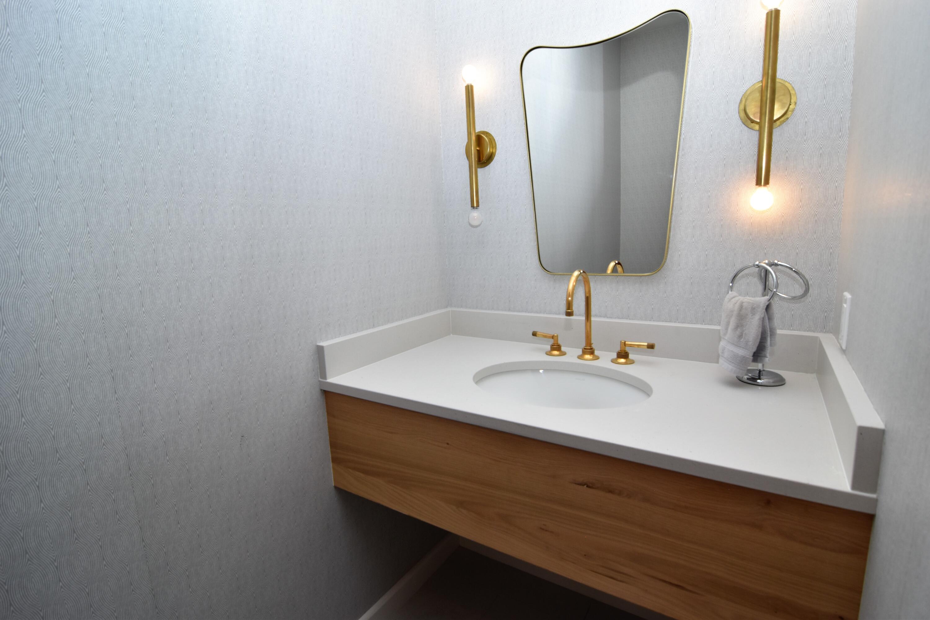 304 Georginia Road, Unit B Ketchum, ID 83340 - Photo 12 of 22 PowderBath