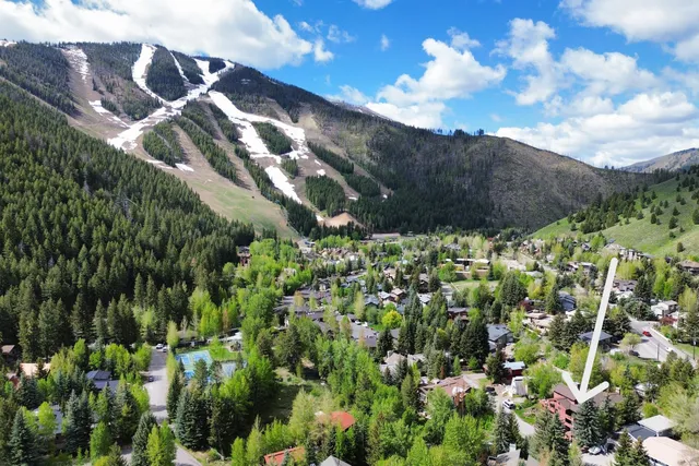 $2,395,000 | 304 Georginia Road, Unit B, Ketchum, ID 83340