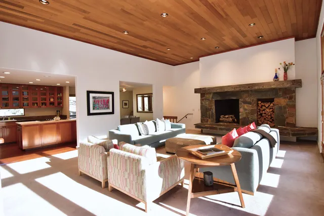 $2,395,000 | 304 Georginia Road, Unit B, Ketchum, ID 83340