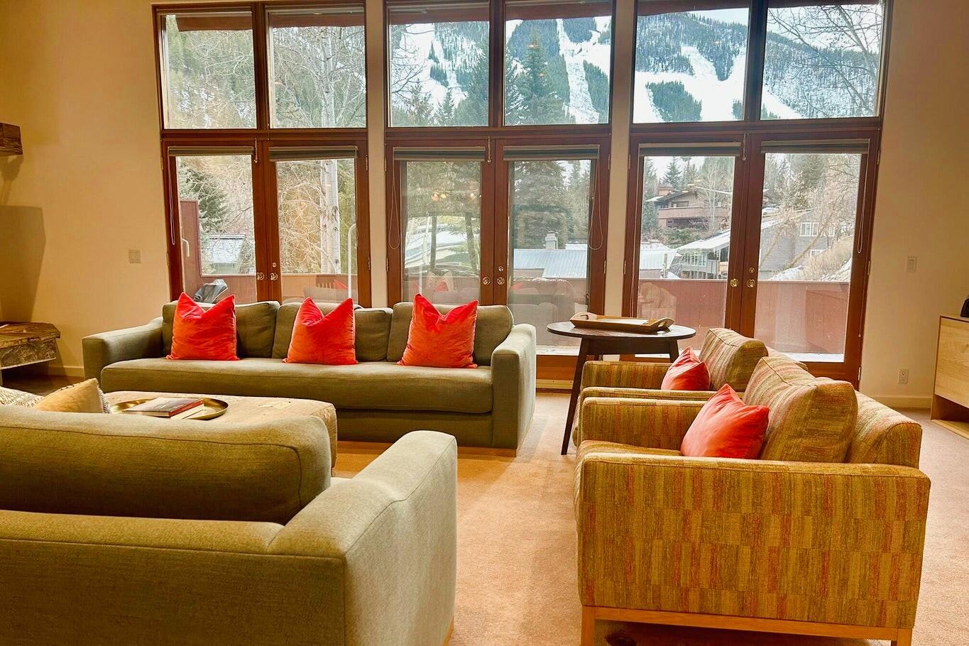 304 Georginia Road, Unit B Ketchum, ID 83340 - Photo 2 of 22 Huge Baldy Views from Living Room