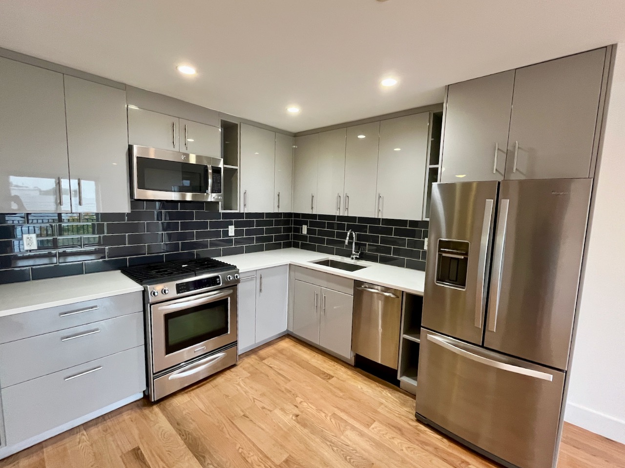 63-34 Fresh Pond Road, Unit G4 Queens, NY 11385 - Photo 2 of 17 Gallery Image 2