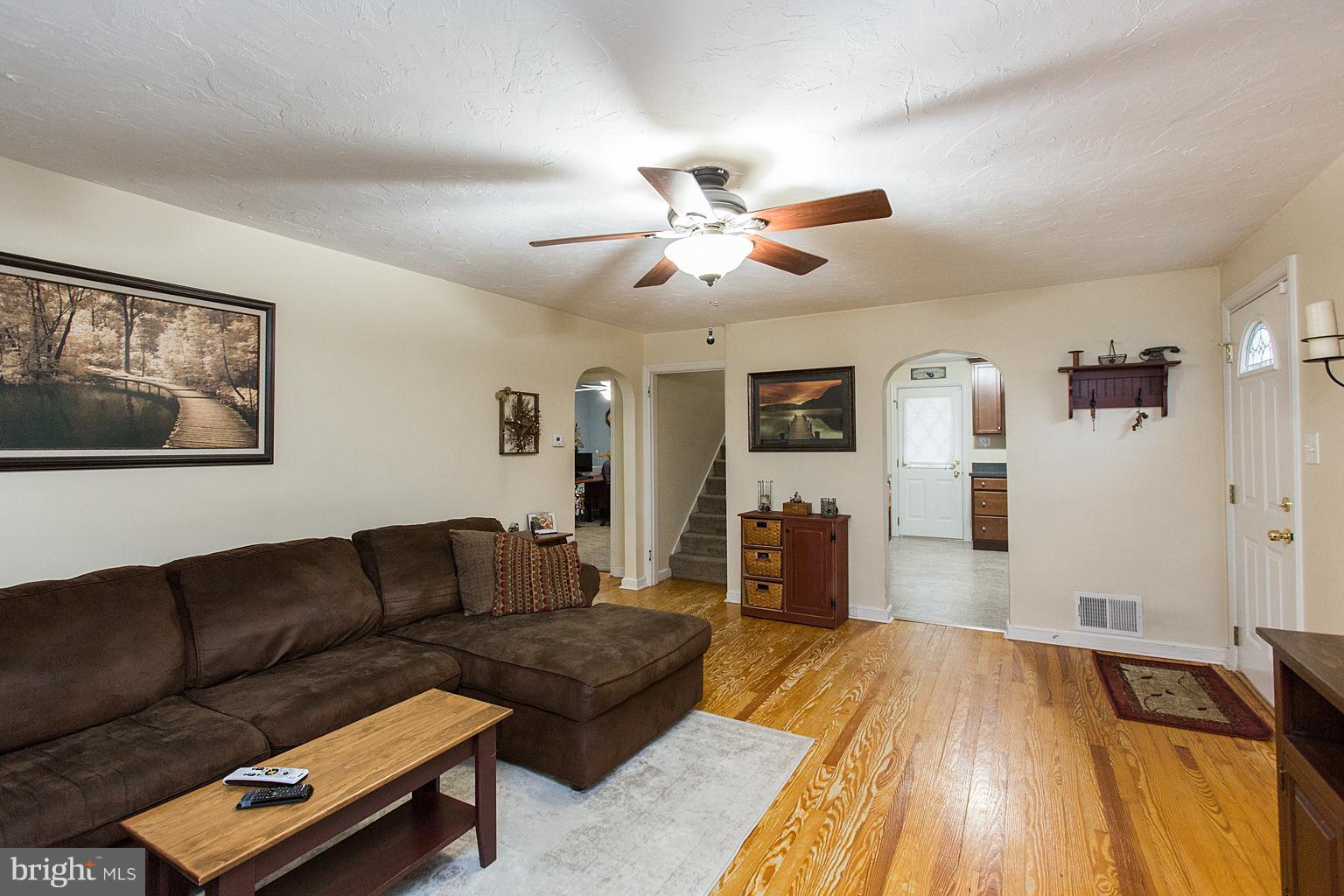 2568 Sheaffer Road Elizabethtown, PA 17022 - Photo 5 of 24