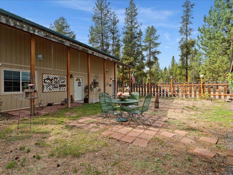 152113 Silver Spur Road La Pine, OR 97739 - Photo 37 of 43