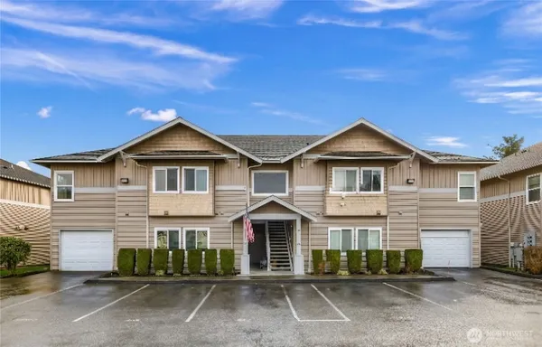 $299,000 | 1305 Boon Street, Unit 213, Sumas, WA 98295